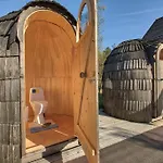 Saarelux Riverise Holiday park Moraste