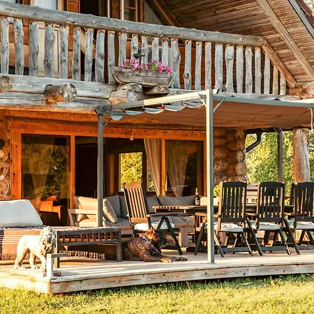 Saarelux Riverise Holiday park *