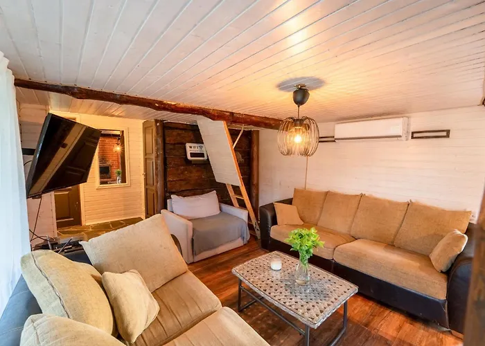 Saarelux Riverise Holiday park Moraste