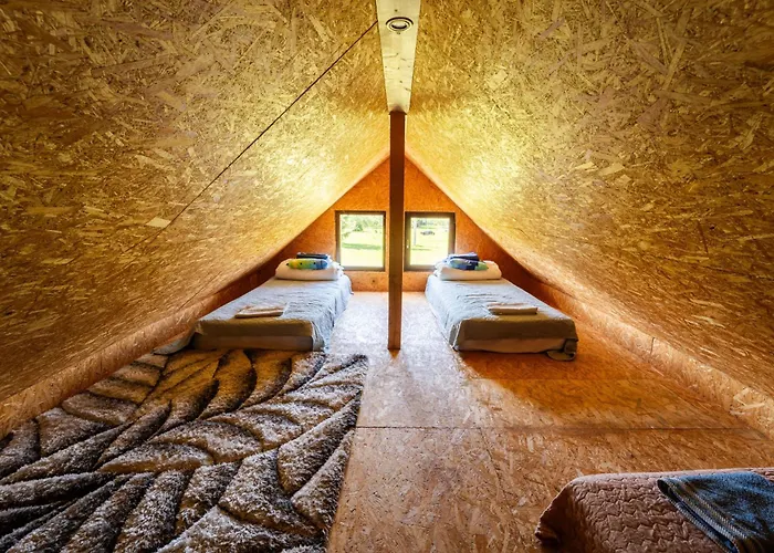 Saarelux Riverise Holiday park Moraste